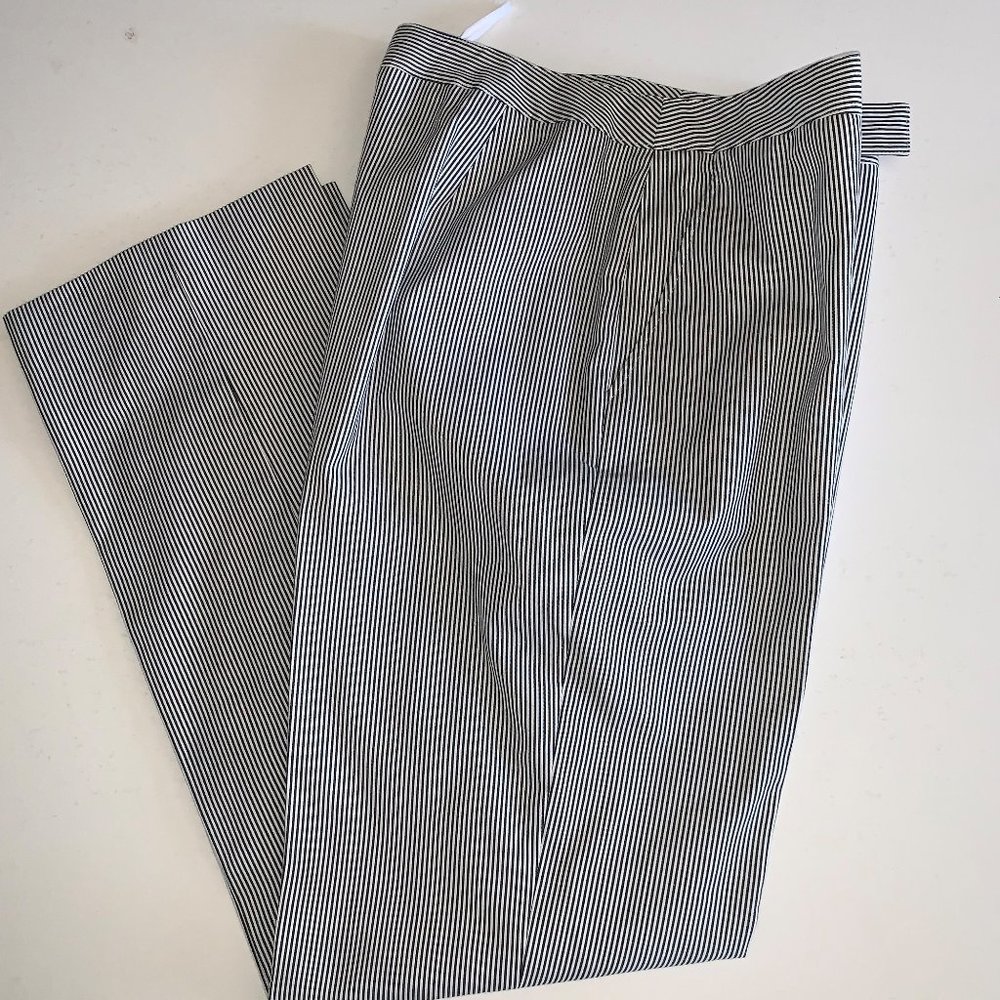 Kasper Seersucker Pin Striped Pants